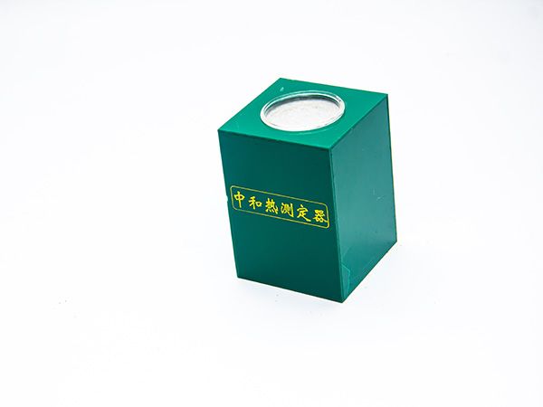 中和熱測定器